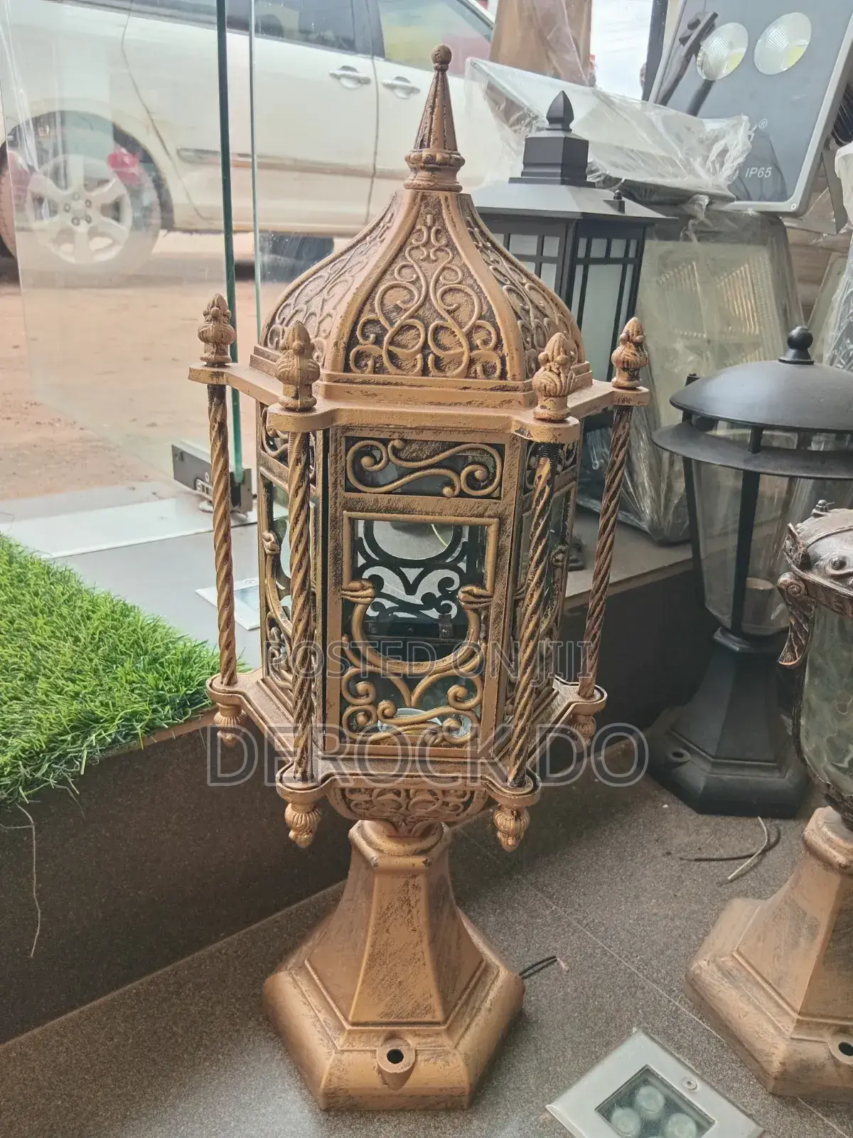 Pillar Light