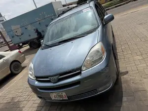 Toyota Sienna LE FWD 2006 Blue