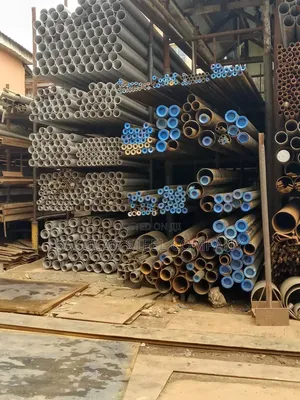 Seamless Black Pipe