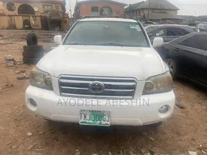 Toyota Highlander 2004 White