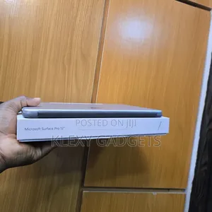 New Laptop Microsoft Surface Pro Copilot+ PC 12 16GB SSD 256GB