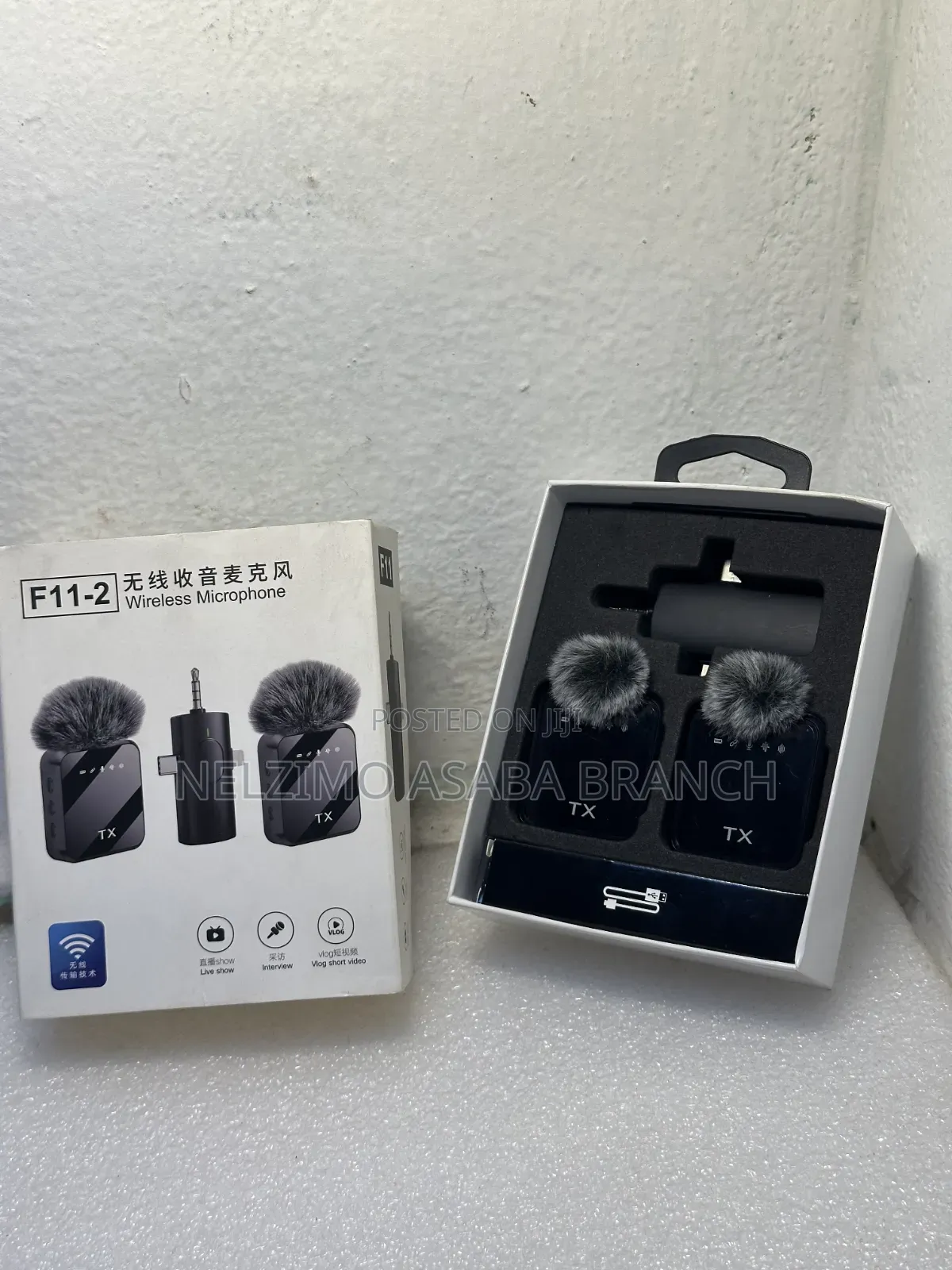 F11-2 Wireless Microphone