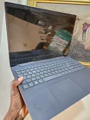 New Laptop Lenovo Ideapad 3 4GB Intel Core i5 SSD 128GB