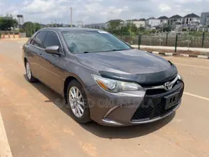 Toyota Camry XLE 4dr Sedan (2.5L 4cyl 6A) 2015 Gray