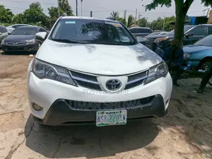Toyota RAV4 2015 White