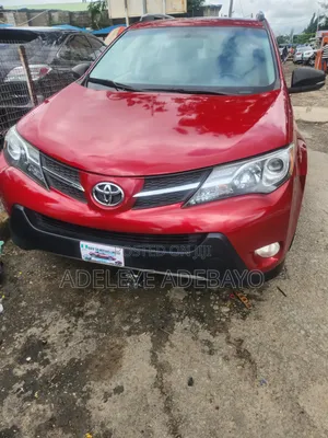 Toyota RAV4 2014 Red