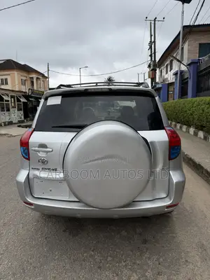 Toyota RAV4 2008 Silver