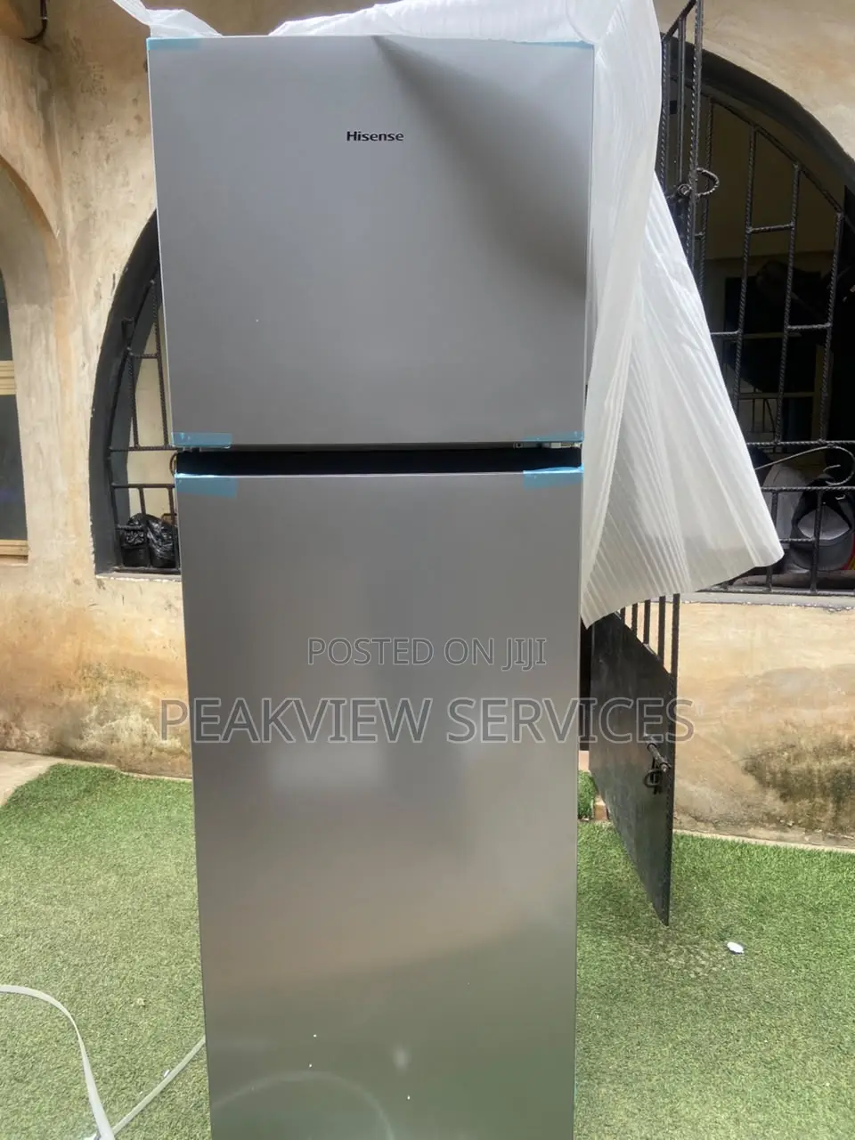 Hisense 360L Kitchen Refrigerator Silver Body
