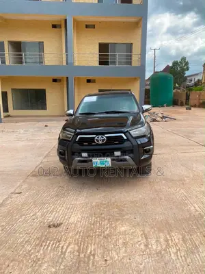 Toyota Hilux 2015 Black
