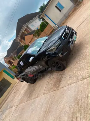 Toyota Hilux 2015 Black