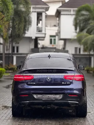 Mercedes-Benz GLE-Class 2020 Blue