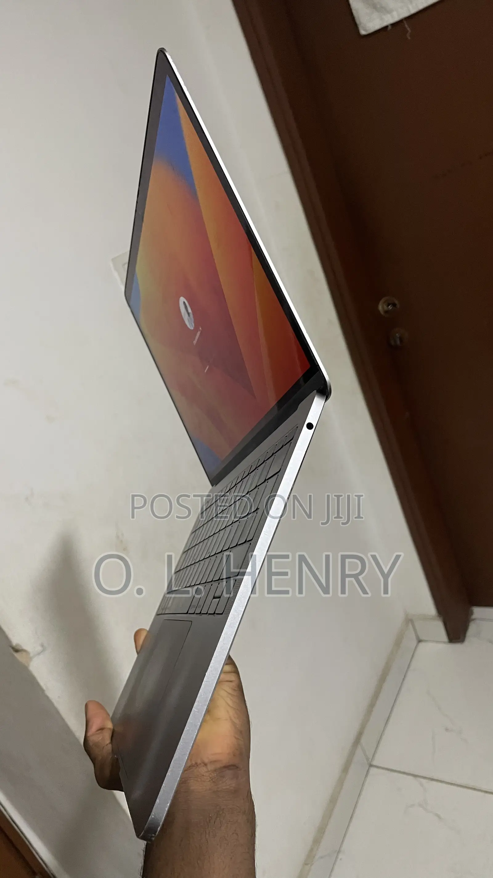 Laptop Apple MacBook Pro 2017 8GB Intel Core i5 SSD 256GB