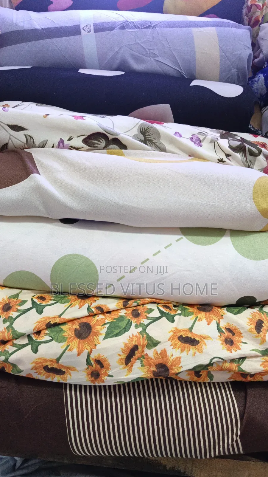 Elegant Flower Bedspread Fabric for Bedrooms