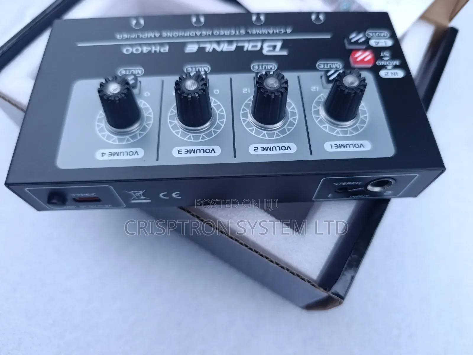 Bolanle PH400 4CH. Headphone Amplifier
