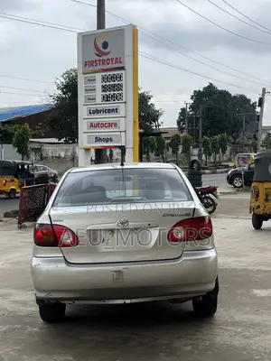 Toyota Corolla 2004 Silver