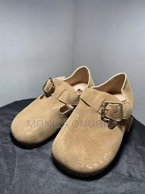Kiddies thrift shoes