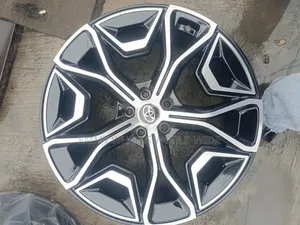 20inches for Toyota Venza ,Highlander Brand New Rim Available as Seen