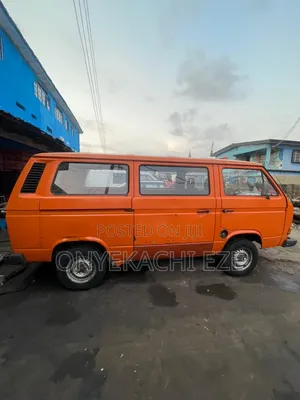 Volkswagen Transporter 2003 Orange