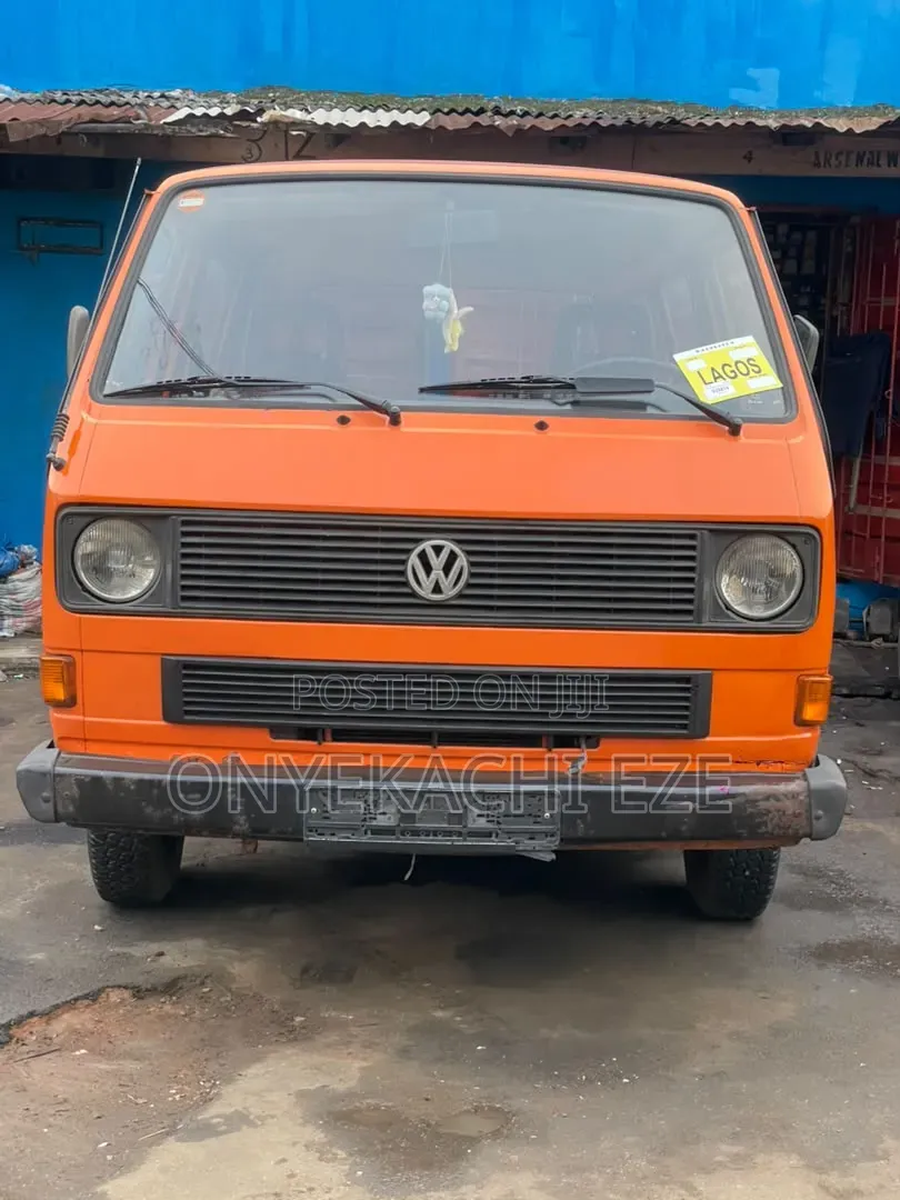 Volkswagen Transporter 2003 Orange
