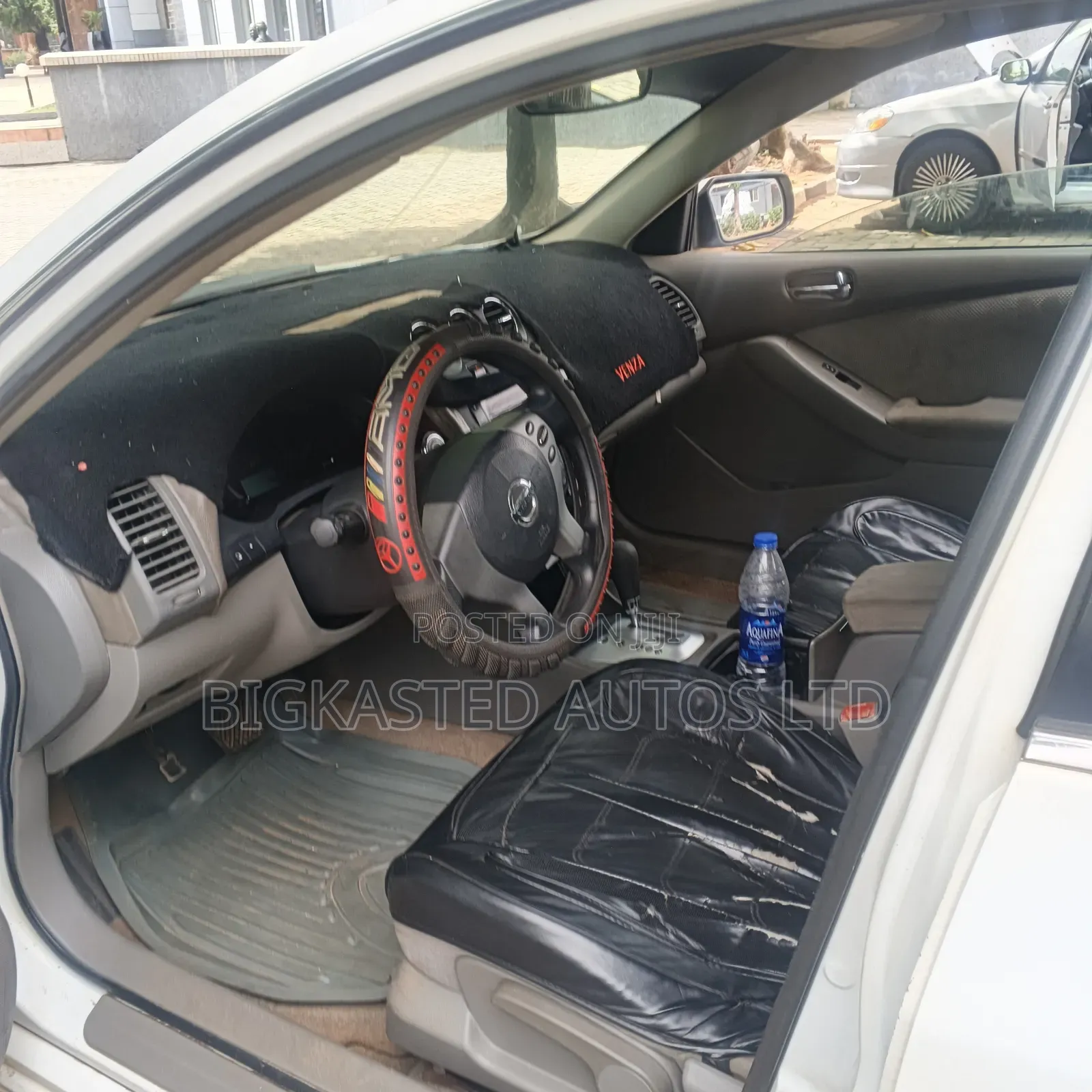 Nissan Altima 2009 White