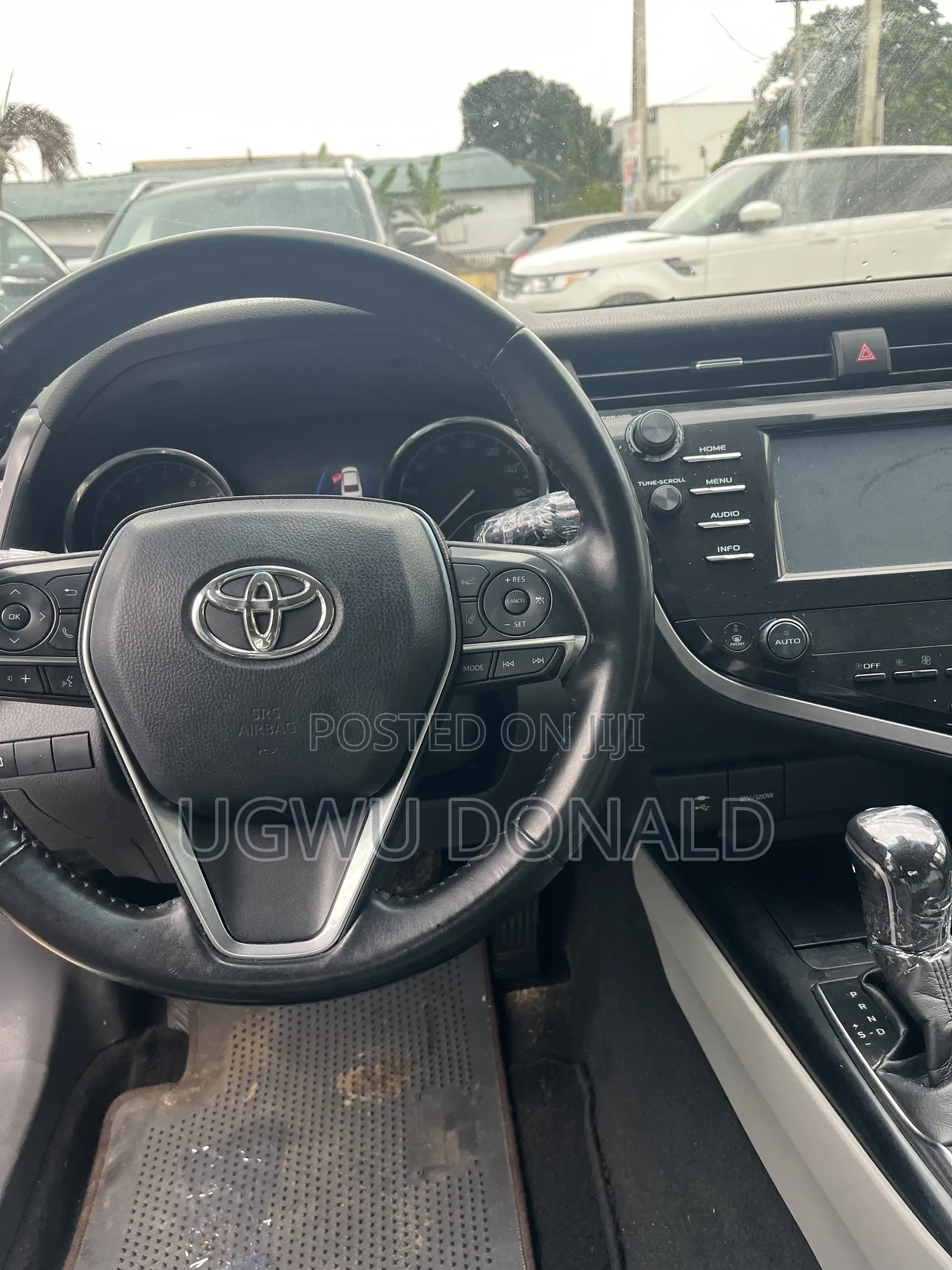 Toyota Camry 2018 White