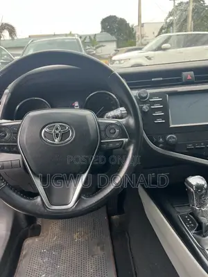 Toyota Camry 2018 White