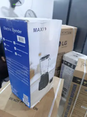 Maxi Fruit Juice and Smoothie Blender
