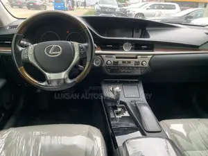 Lexus ES 350 FWD 2015 Gray