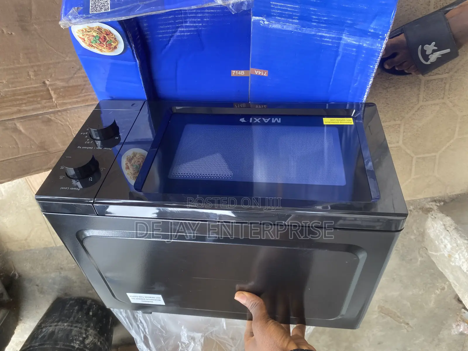 Maxi Microwave Oven