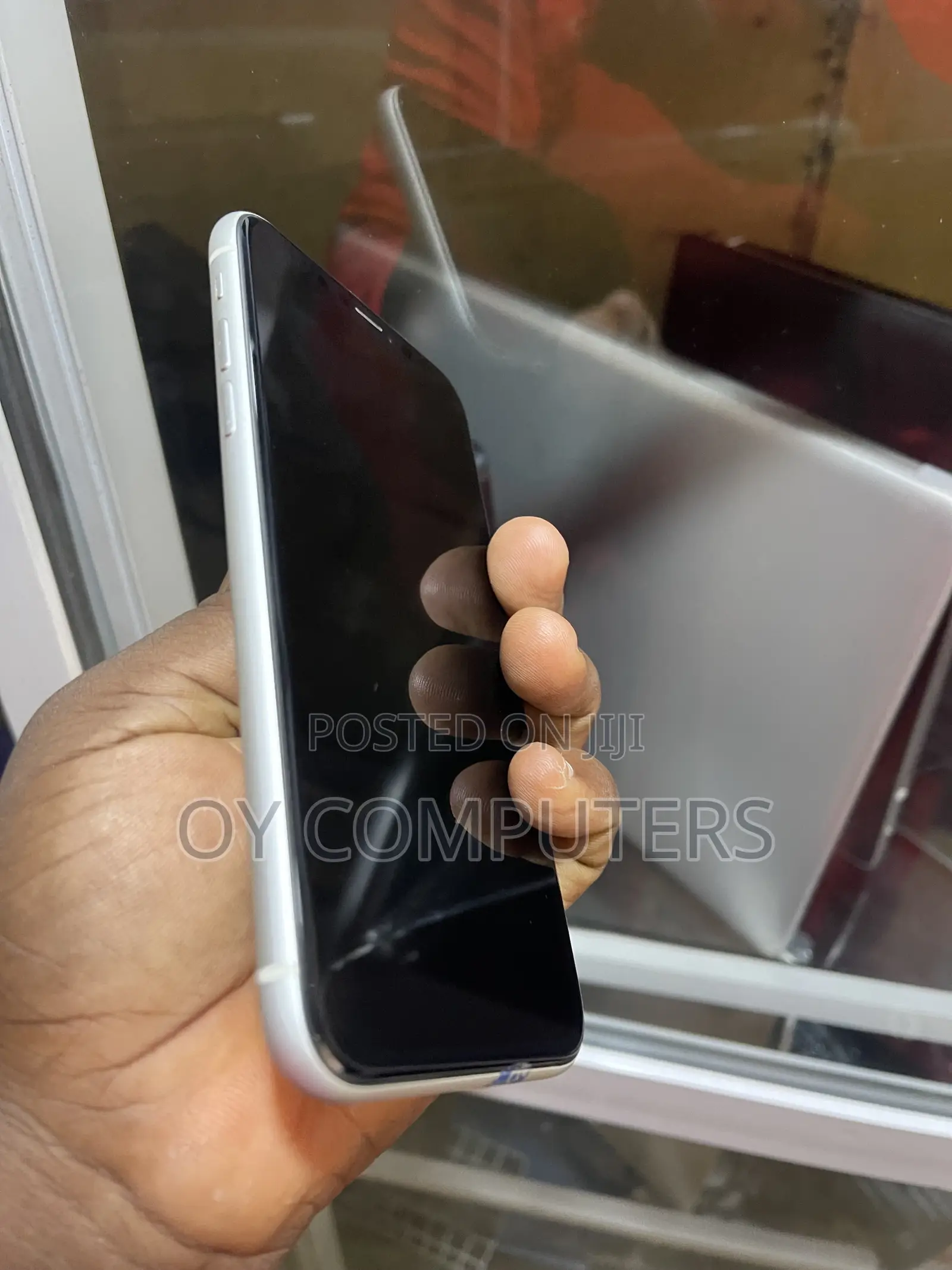 Apple iPhone XR 64 GB White