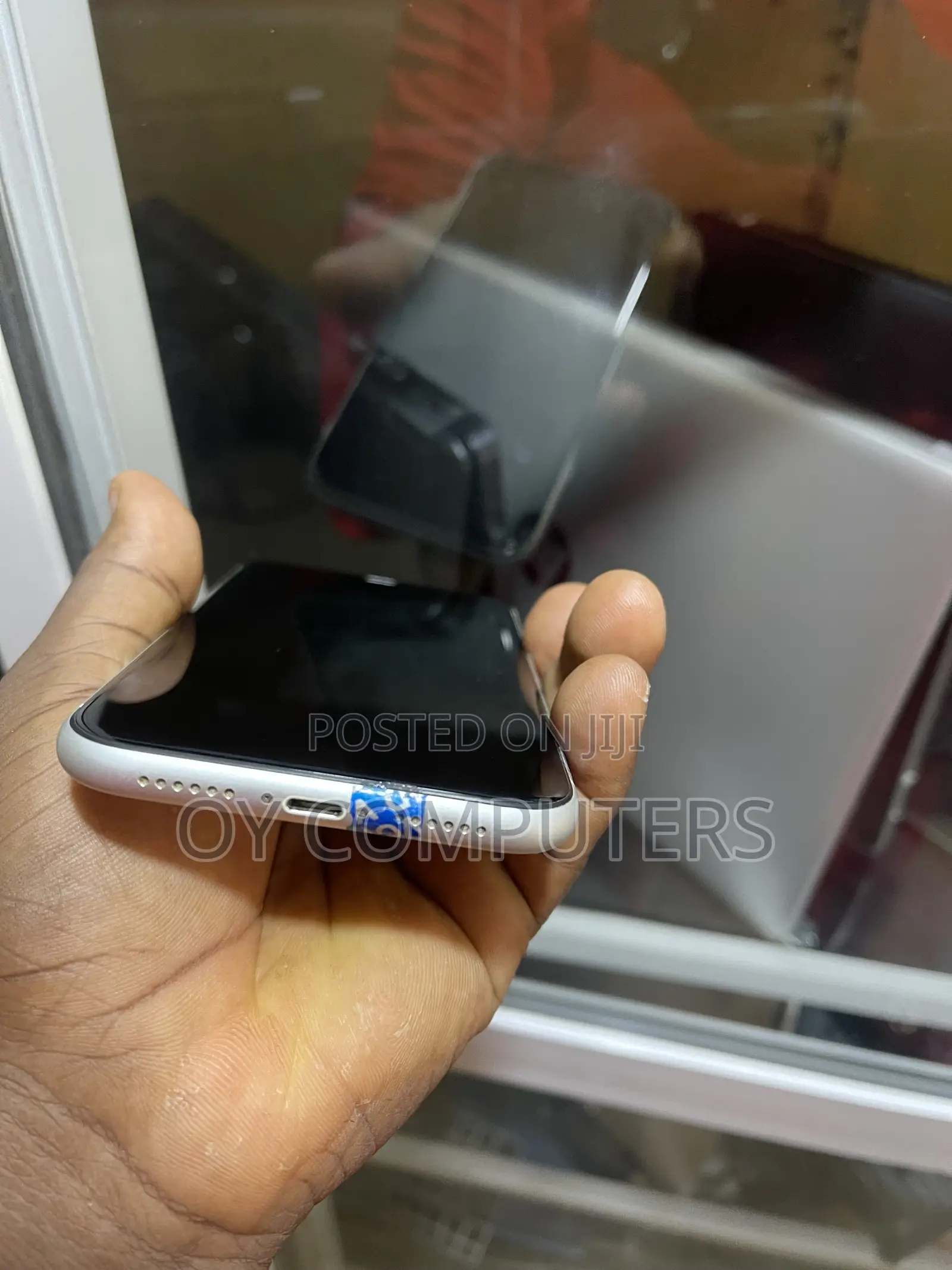 Apple iPhone XR 64 GB White