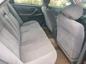 Toyota Camry LE 4dr Sedan (2.2L 4cyl 4A) 2001 Gray