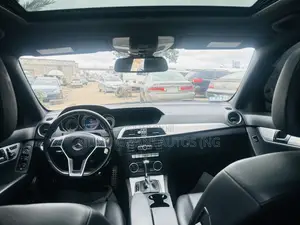 Mercedes-Benz C300 2013 Black