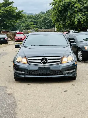 Mercedes-Benz C300 2013 Black