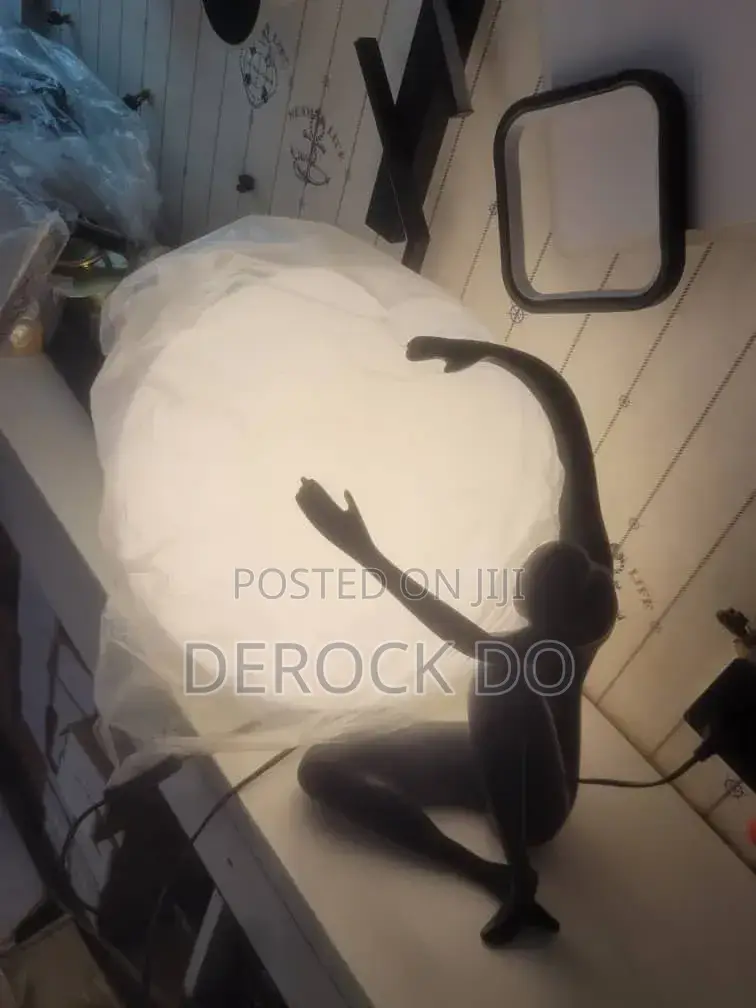 Humanoid Sculpture Moon Lamp