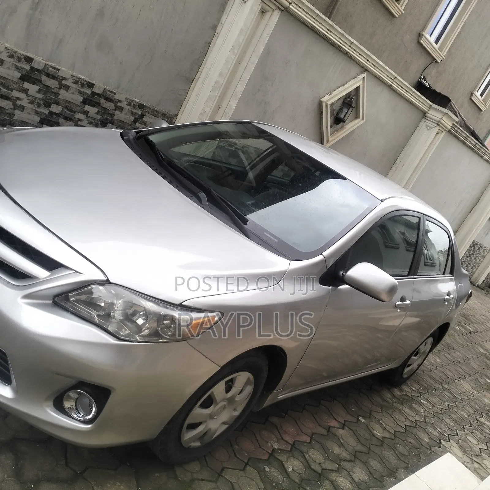 Toyota Corolla 2012 Silver