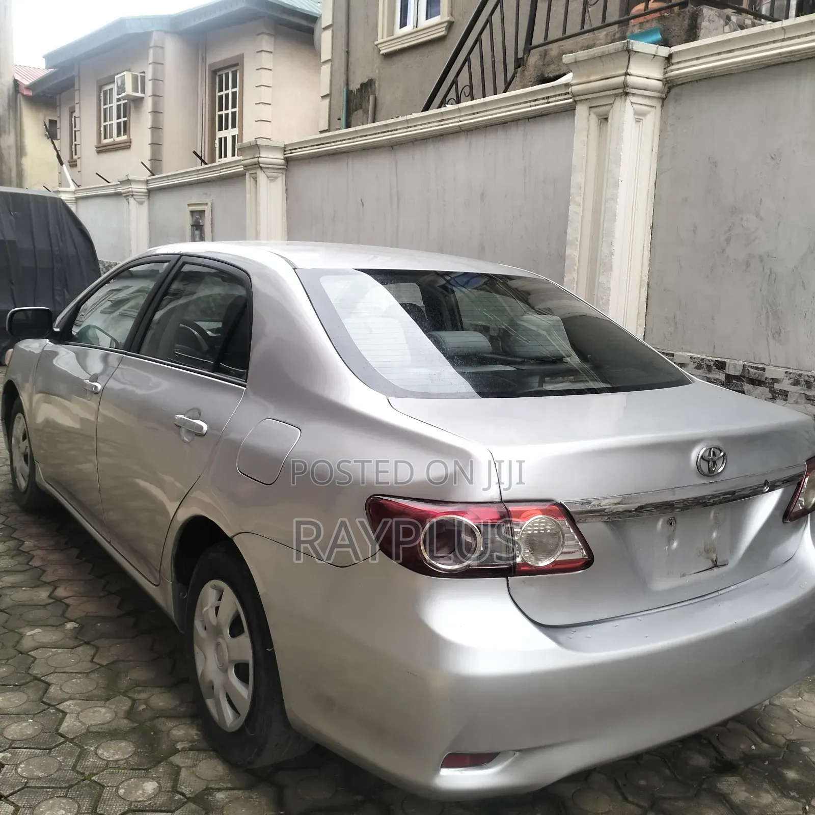 Toyota Corolla 2012 Silver