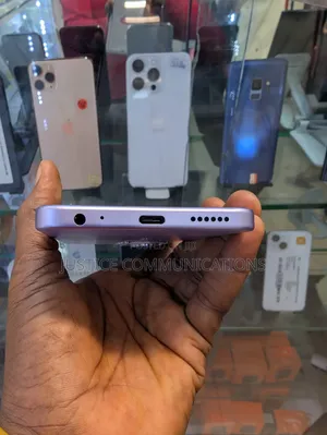 Itel City 100 128 GB Purple