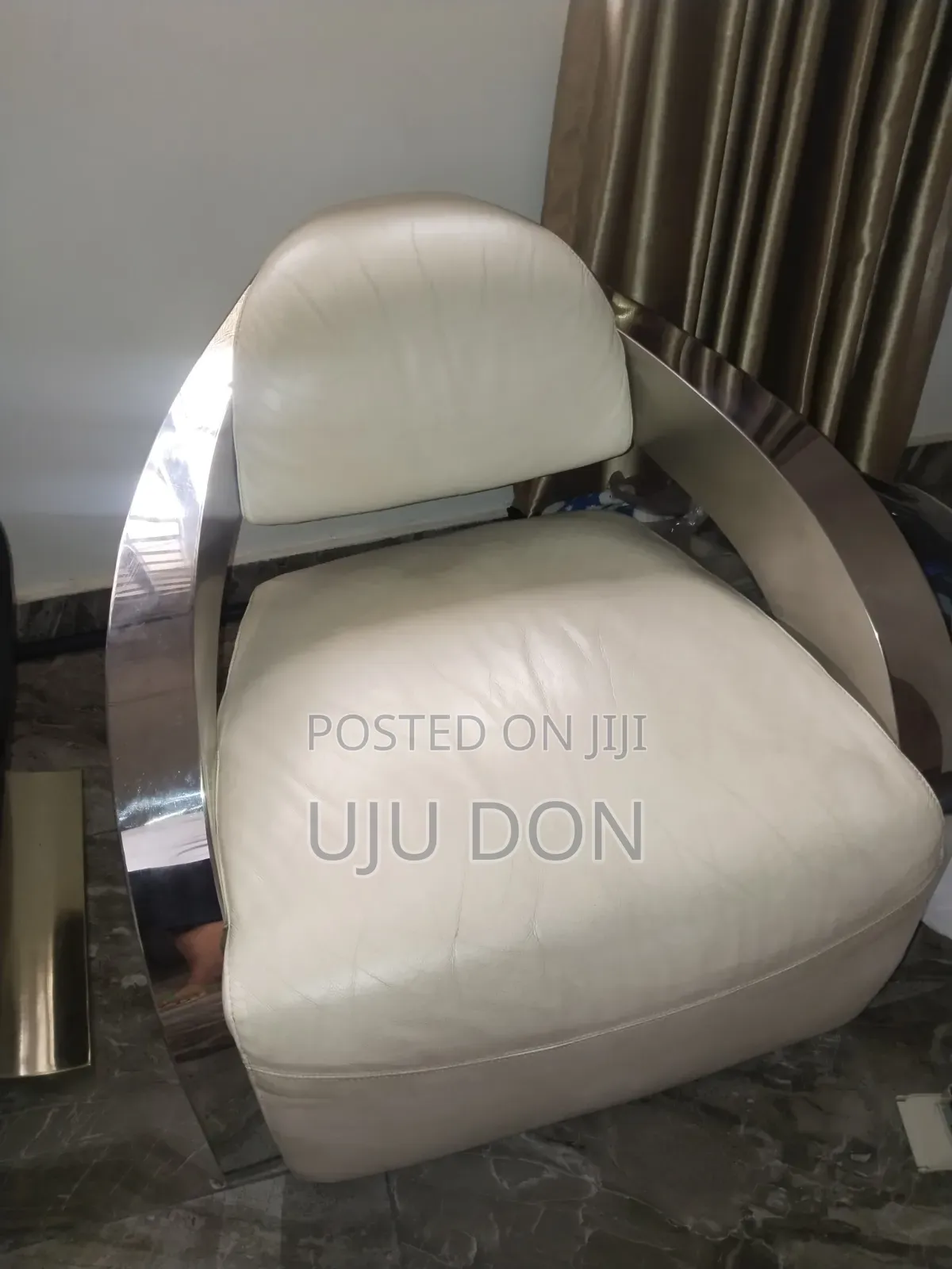 Neatly Used Foreign Sofa