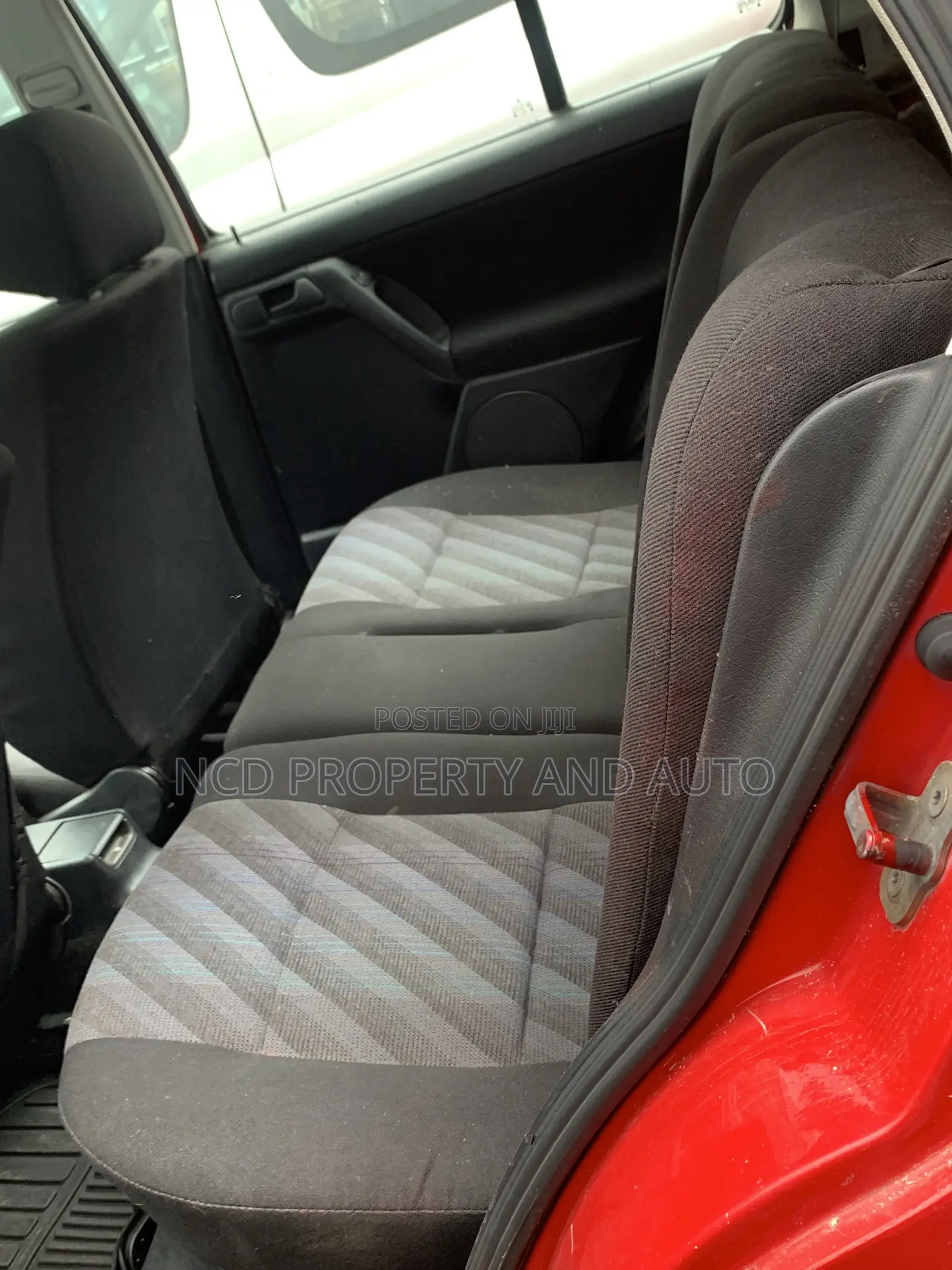 Volkswagen Golf 1999 Red