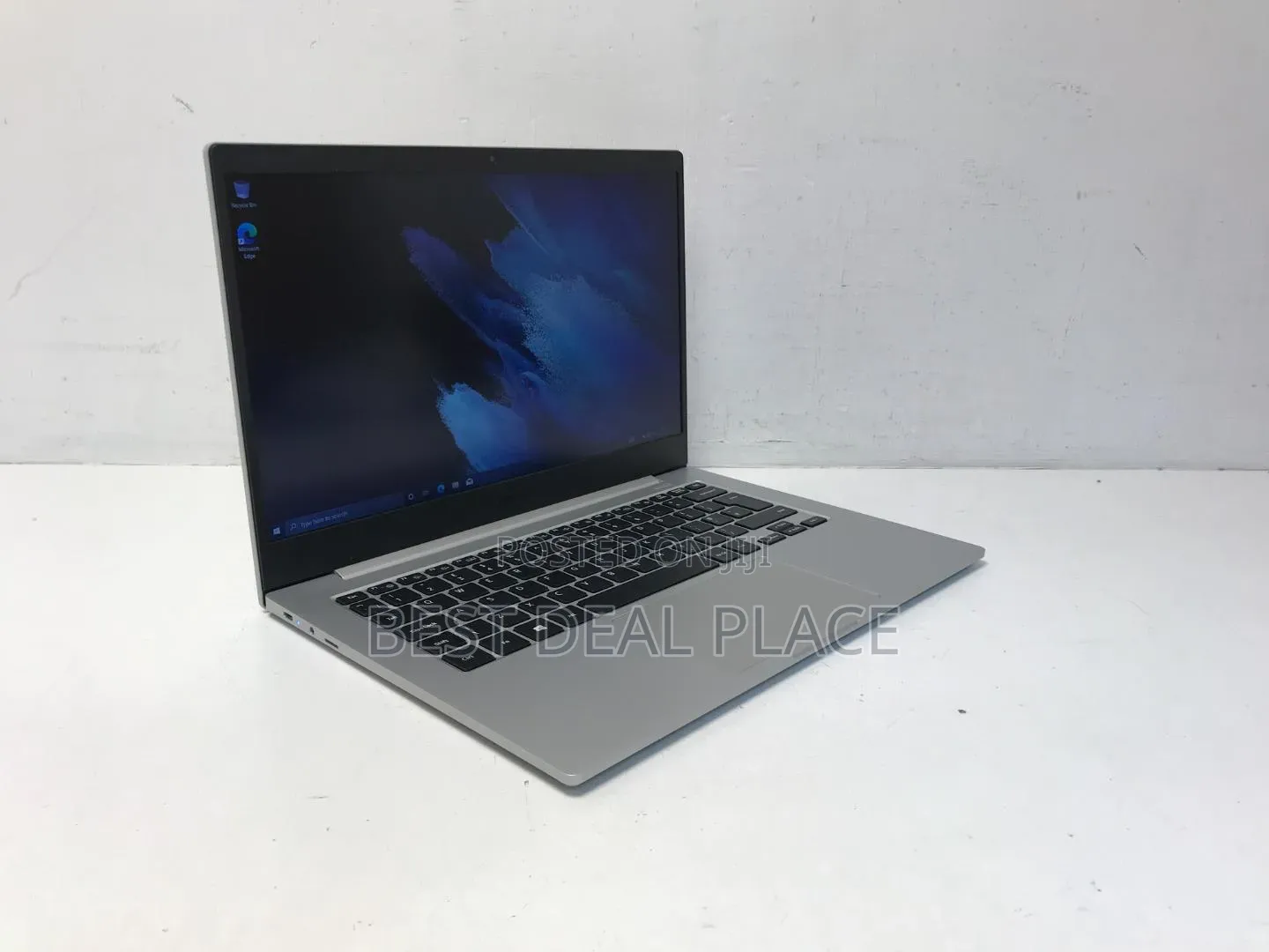 Laptop Samsung 4GB HDD 128GB