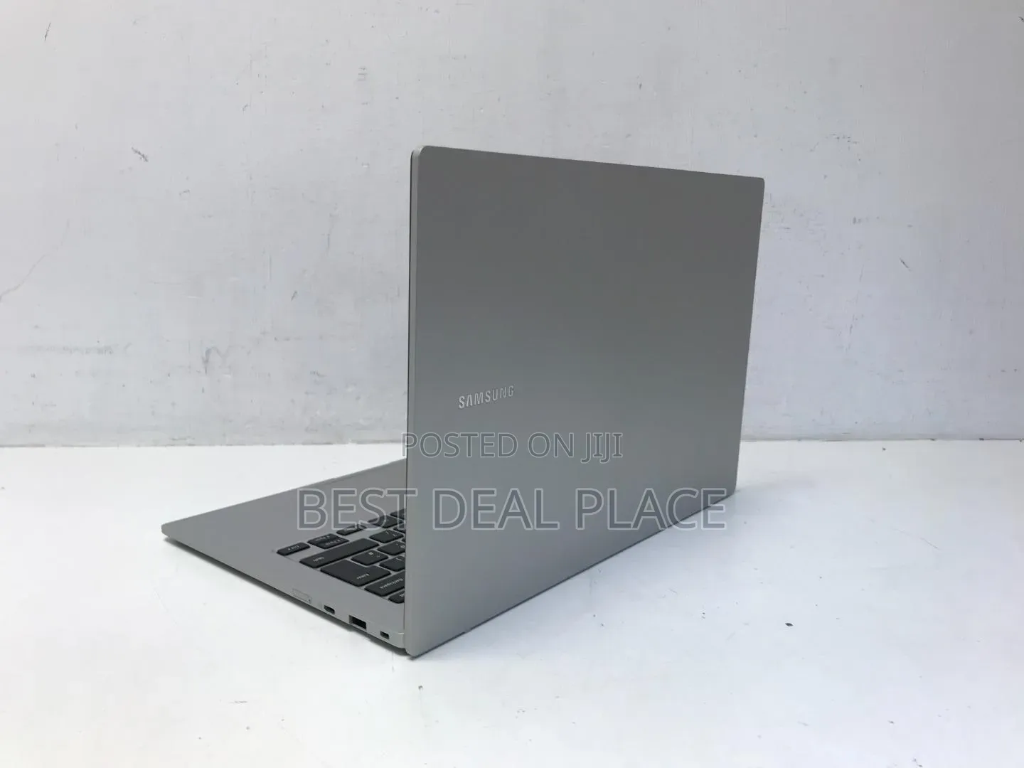 Laptop Samsung 4GB HDD 128GB