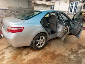 Toyota Camry 2009 Silver