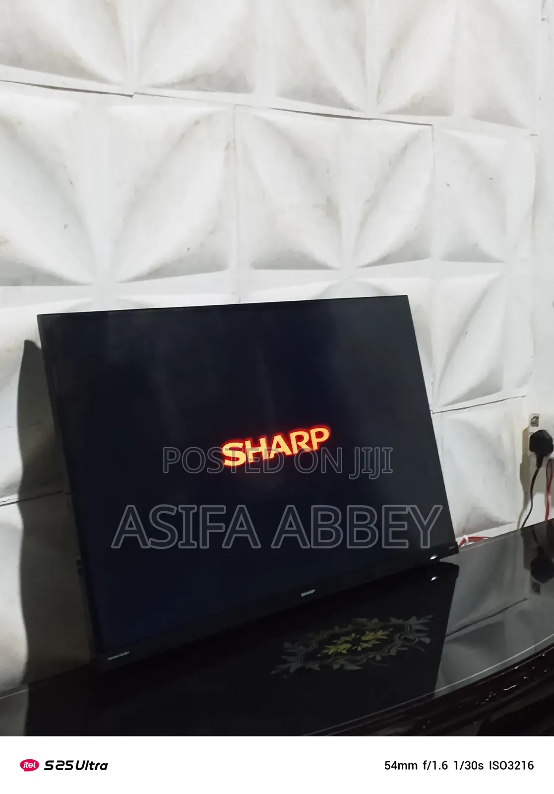 Sharp 32 Inches Framless Android TV
