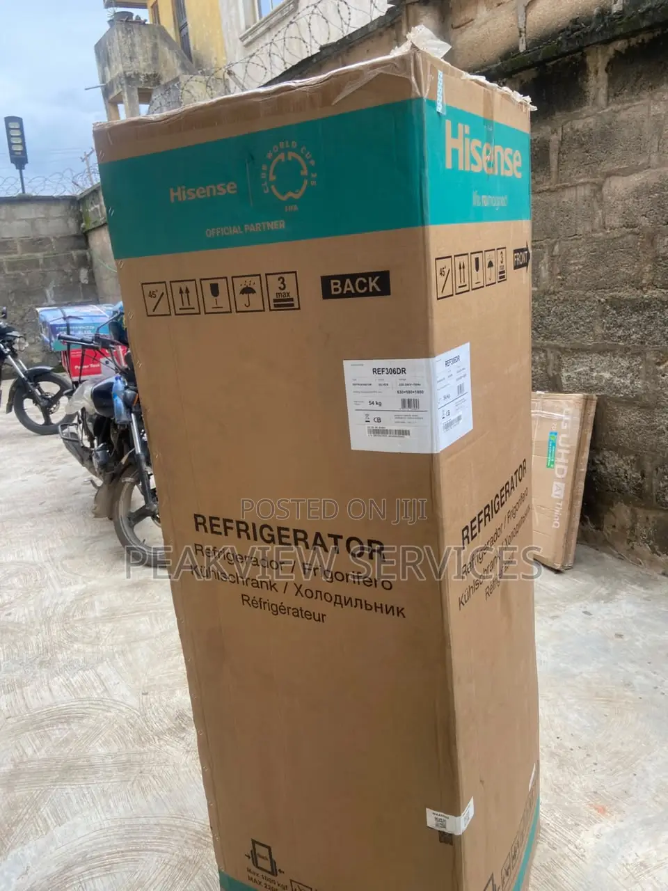 Hisense 360L Refrigerator Attractive Double Door Style