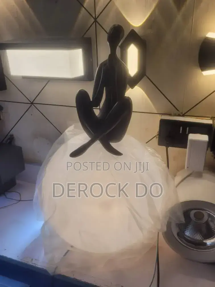 Human Embrace Moon Lamp