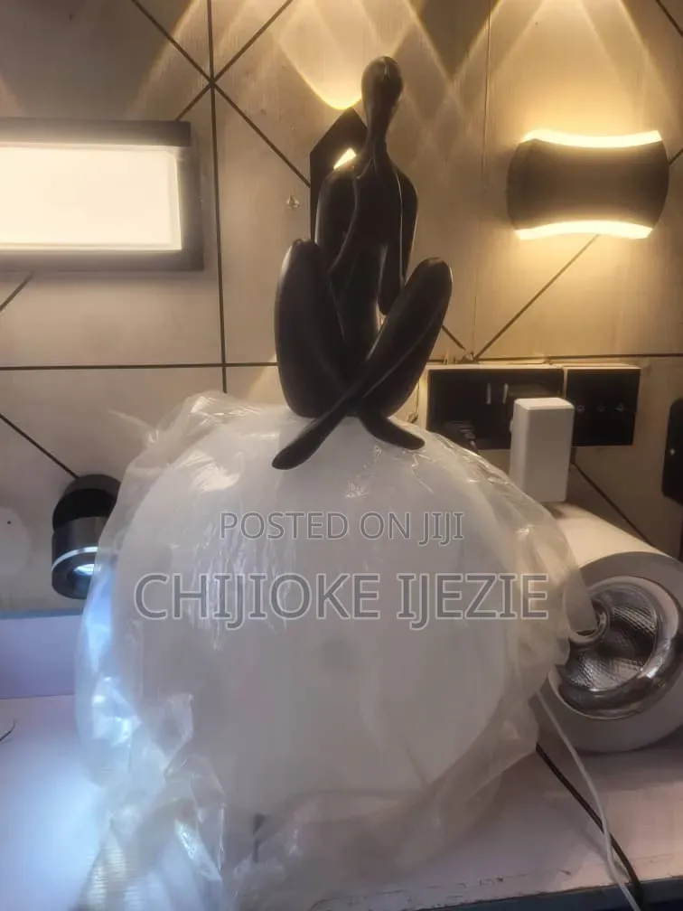 Human Embrace Moon Lamp