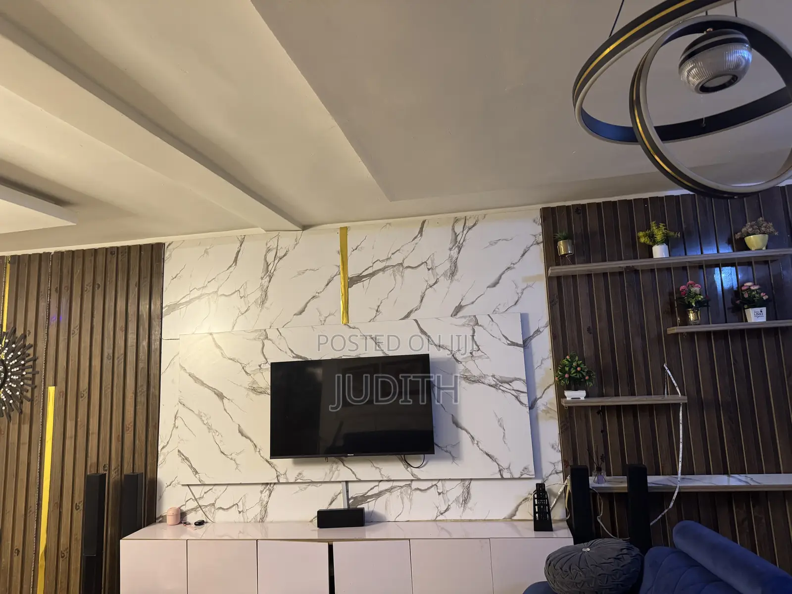 Strong TV Wall Mount