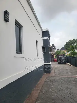 3bdrm Bungalow in Phase Six, Enugu for sale