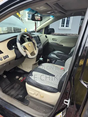 Toyota Sienna 2012 Black